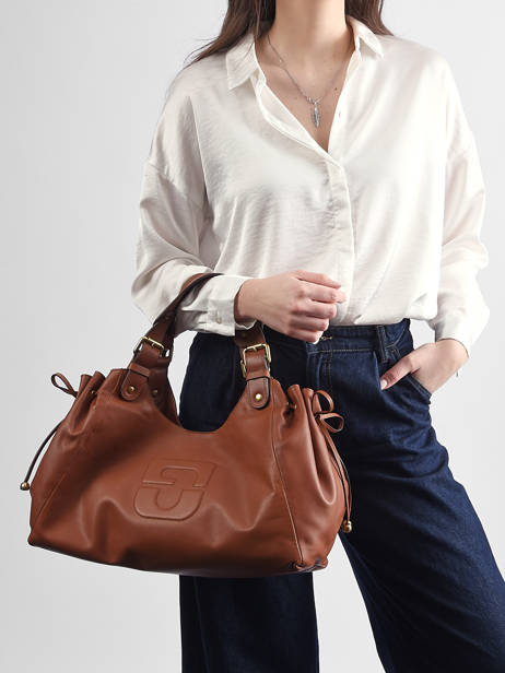 Schoudertas Chiara Leder Gerard darel Bruin chiara DDS84420 ander zicht 1